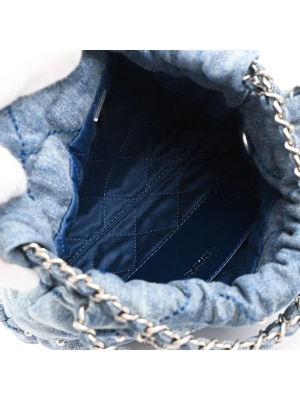Chanel Handbag 22 Mini